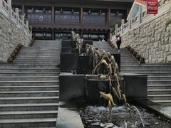 -亚龙湾亚泰商业街