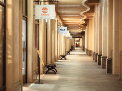 -百联奥特莱斯广场(南京店)