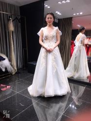 -GRACE KELLY婚纱与礼服(北京店)