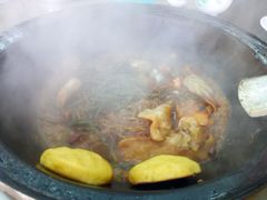 -屯老二农家铁锅炖·行业领军者(梅江店)