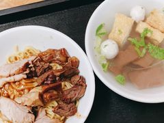 -松树干拌面店