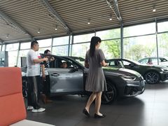 -四川华星名仕奥迪4S店(羊西店)