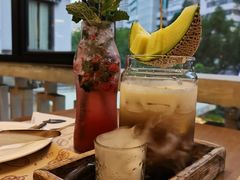 -Mark&Mars Restaurant