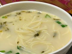 豚骨汤面-沈灶河豚宴·河豚融合餐厅(汉中路店)