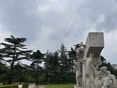 -上海市龙华烈士陵园