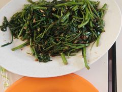 -纽顿熟食中心