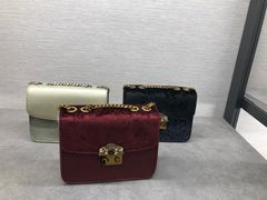 -CHARLES&KEITH(城西银泰店)