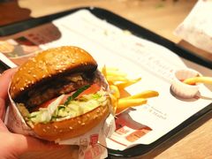 -The Habit Burger Grill 哈比特汉堡(爱琴海店)