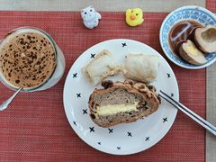-HOT CRUSH趁热集合·现烤面包(环球港店)