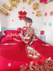 -艾米丽婚纱礼服