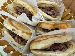 精品驴肉火烧-闫家驴肉老店(华电一校店)