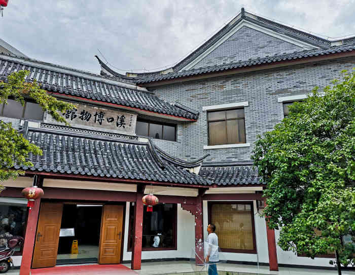 溪口博物馆-"里面环境很好,进去看看介绍,歇一会就出来.