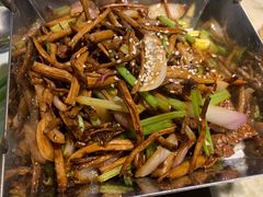 -弄堂里(西溪龙湖天街店)