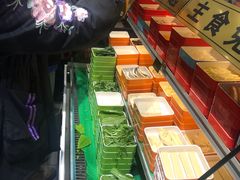 自助取餐区-极有家小鱼小鸡石锅煲(佳兆业店)