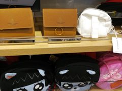 -名创优品(江南新地店)