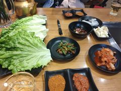-肉甲韩国木炭烤肉(新壹街1店)