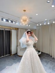 -GRACE KELLY婚纱与礼服(天津店)
