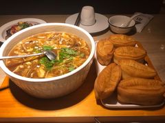 小油条配酸辣汤-味莊·青岛菜(云霄路店)