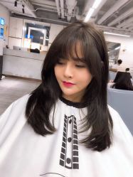 -MODEL'S HAIR