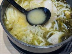 -灵芝妹子海鲜米线(劳动公园店)