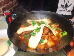 地锅鸡-眷江南之小蓝鲸(王府大街店)