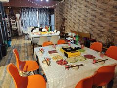 -玩坞轰趴馆·户外团建聚会主题生日派对馆(世豪广场店)