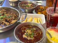 -蓉三少冒烤鸭·四川小吃集(北京首店)