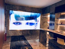 -TONI&GUY