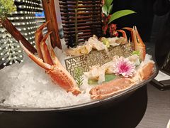 -蟹犇前•帝王蟹雪蟹(陆家嘴店)
