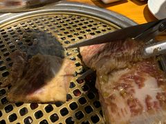 -唯成•韩国炭火烤肉 유성고기