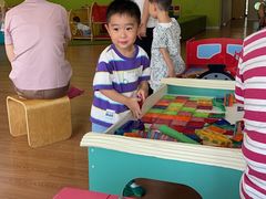 -乐融婴幼儿成长中心(四季青校区)