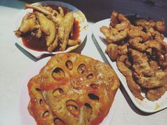 -爆炸头阿姨小四川正宗川味小吃(无任何分店)