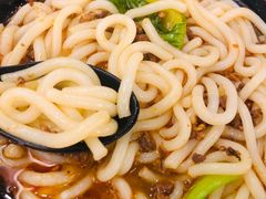 -丽虹云南过桥米线(兴工街店)