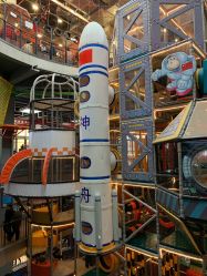 点击看大图 -嗨翻Hi-Fun竞技主题乐园·蹦床团建生日聚会(五棵松华熙店)