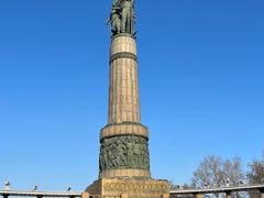 -人民防洪胜利纪念塔