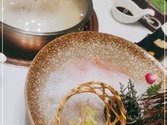 -洪氏嗨捞·猪肚鸡火锅(阳光天地店)