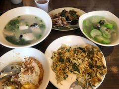 虱目鱼肚粥-阿英卤肉饭