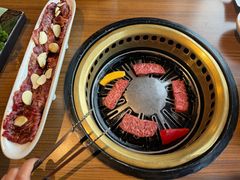 -炼火烤肉店