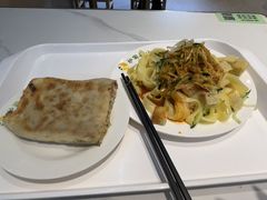 凉皮-护国寺小吃(新街口店)