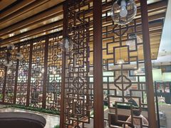 -黄记煌三汁焖锅(名泉广场店)