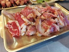 鲜拌肥牛-围炉肉舍•炭烤活鳗•丹东海鲜烤肉(步行街店)