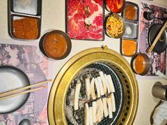 -蚂蚁洞·烤肉大营地(上海静安大悦城店)