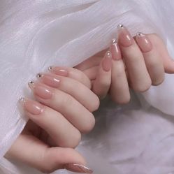 -悦指间美甲美睫