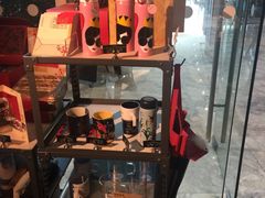 零售区-星巴克(恒基688广场店)