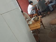 -正宗杨记普洱酸醋米线(总店)
