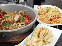 -炕锅羊肉土火锅面片大王