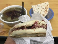 优质肉夹馍-杨天玉腊牛羊肉店