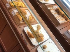面包甜点陈列柜-一鸣真鲜奶吧(汇金店)