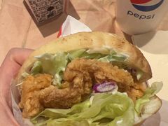 藤椒风味鸡排饼汉堡-肯德基(东直门来福士店)