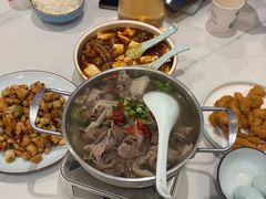 -犇逸·乐山跷脚牛肉·四川现炒(览海店)